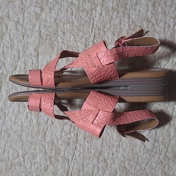 Franco Sarto, Gia Sandals Size 7 - Picture 4 of 6